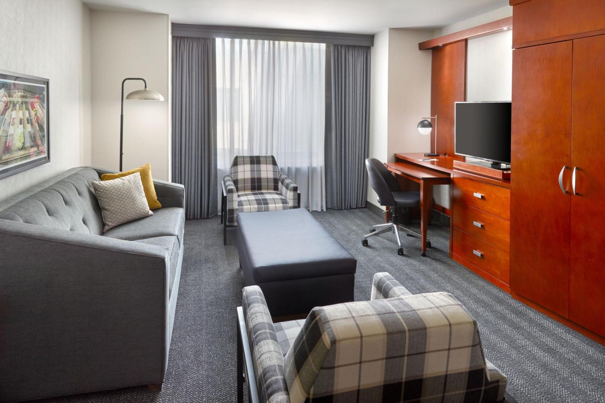 คอร์ตยาร์ด วอชิงตัน ดีซี/ฟอกกี้บอททอม Hotel ภายนอก รูปภาพ